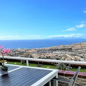 Luxury Penthouse, Sunset, Heated Pool, Fast Wifi , Costa Adeje (Tenerife) Spain